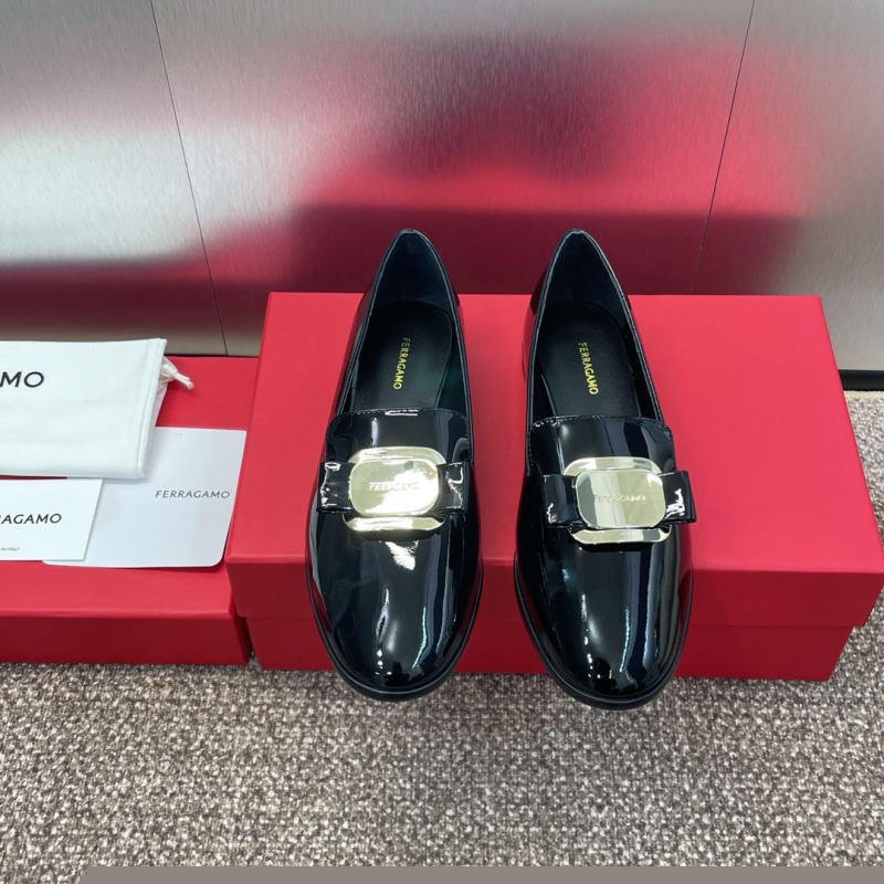 Ferragamo flat shoes
